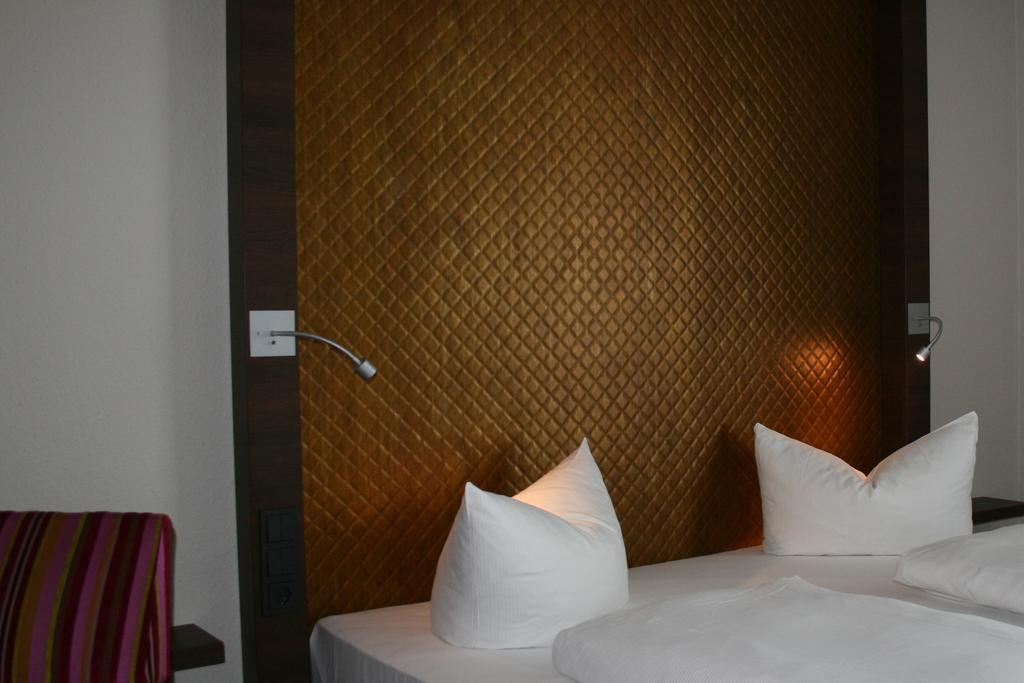 Hotel Parqeo Im A66 Gelnhausen Exterior photo