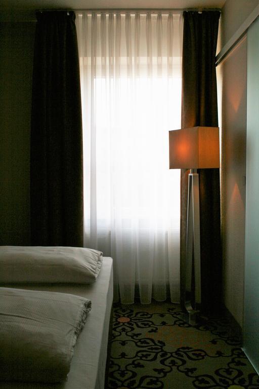 Hotel Parqeo Im A66 Gelnhausen Exterior photo