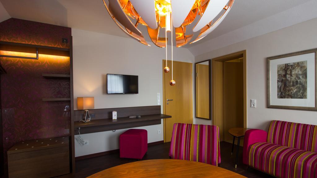 Hotel Parqeo Im A66 Gelnhausen Exterior photo